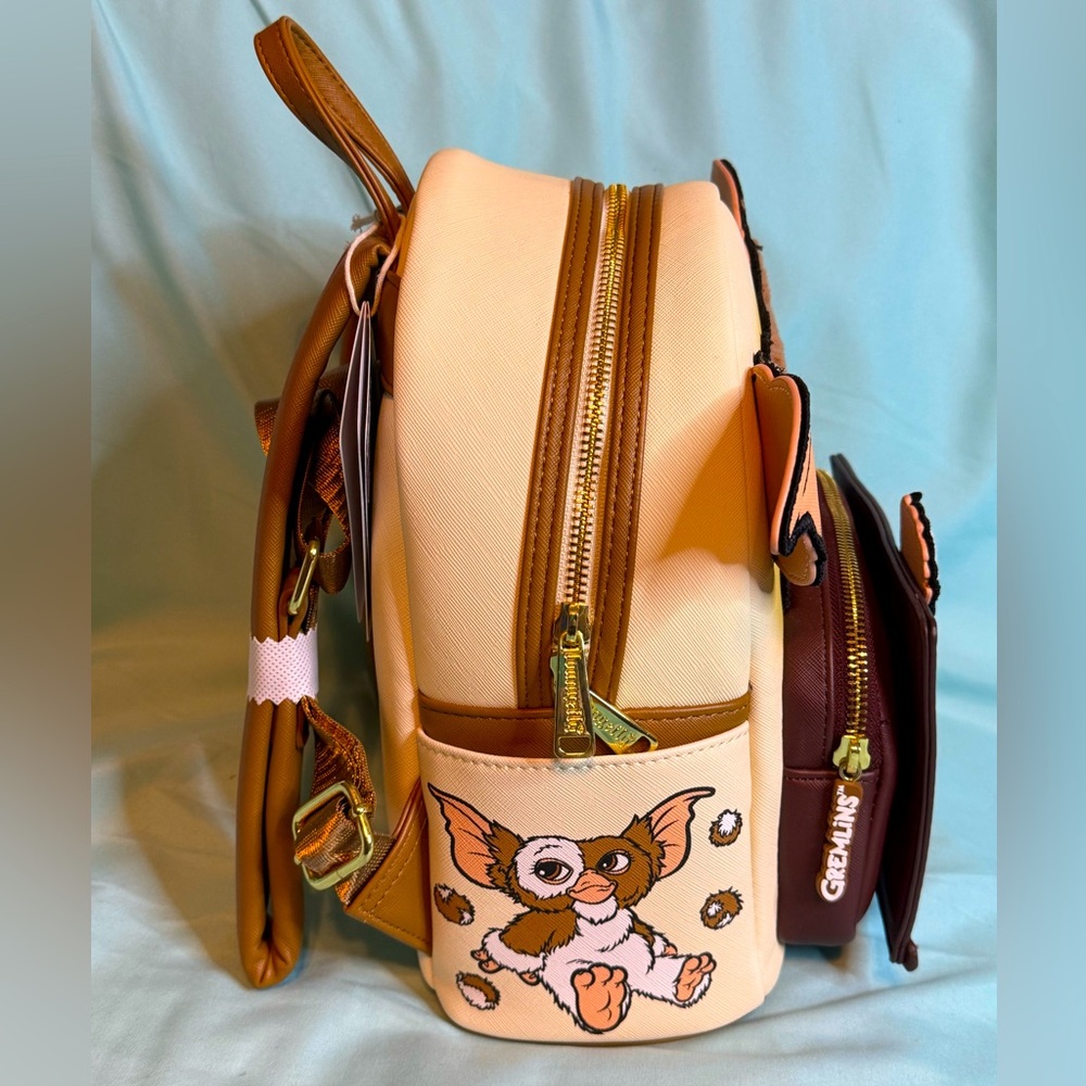 Loungefly x Gremlins Gizmo Mogwai Character Backpack - Picture 3 of 7